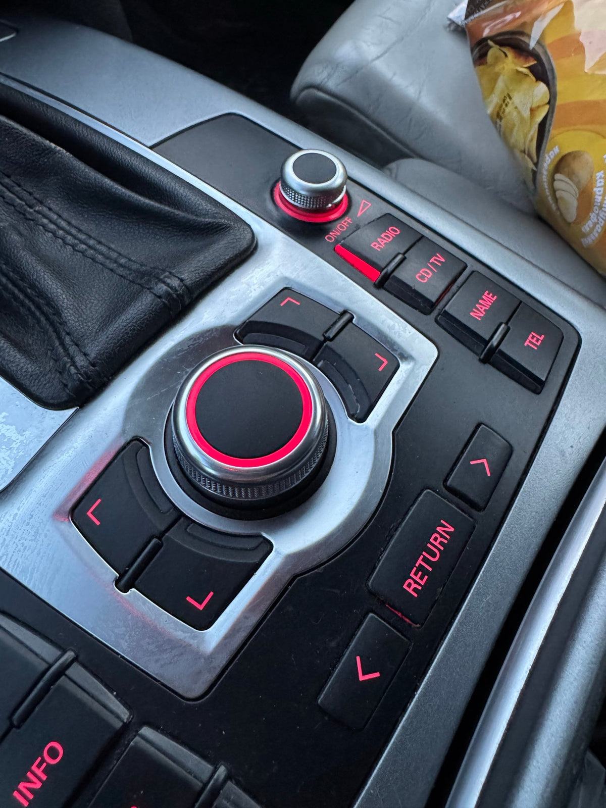 Volume and MMI Rotary Knobs/Buttons Replacement Kit for Audi Q7 I (2005–2010)